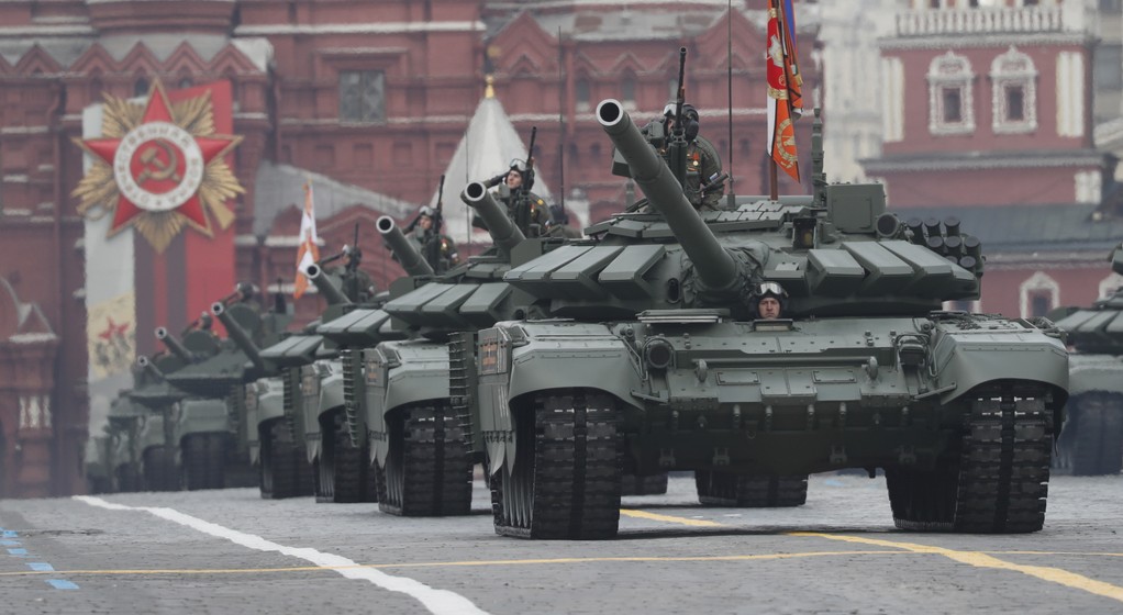 Parada wojskowa w Moskwie z okazji Dnia Zwycięstwa - czołgi T-72B3M