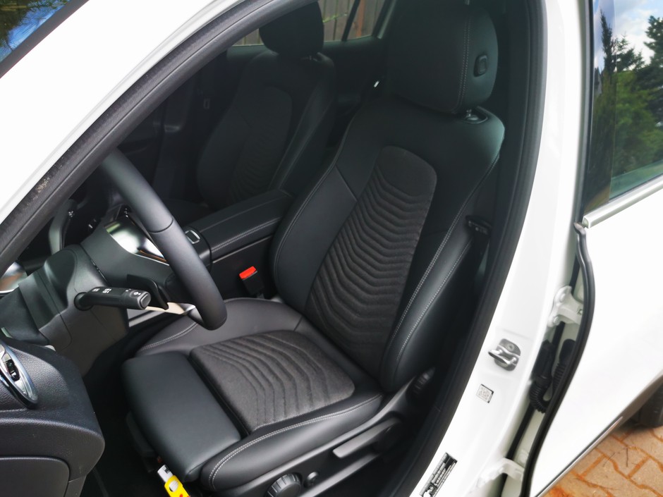 Mercedes EQB 250+