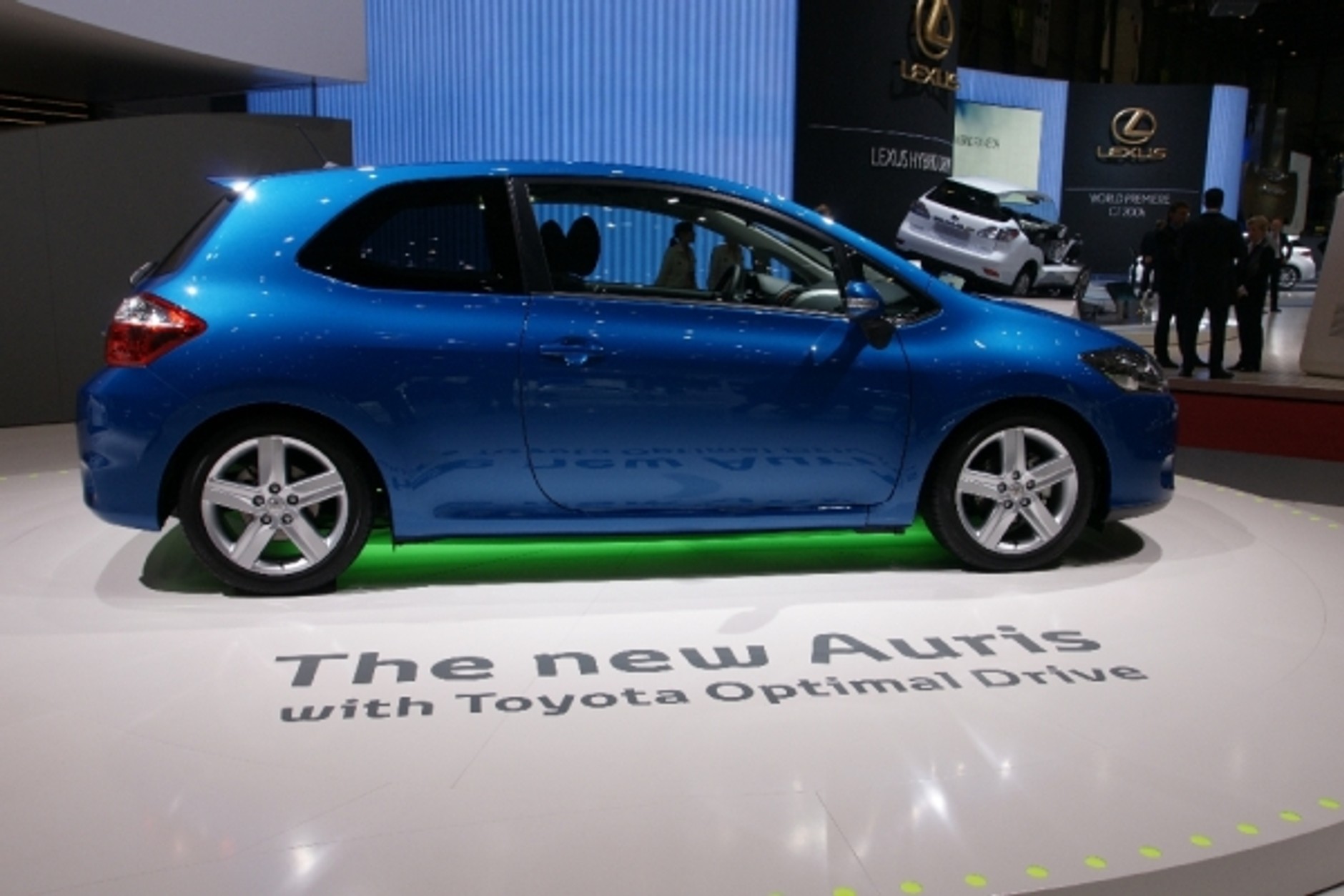 Genewa 2010: 128 premier światowych i 32 europejskie (Galeria)