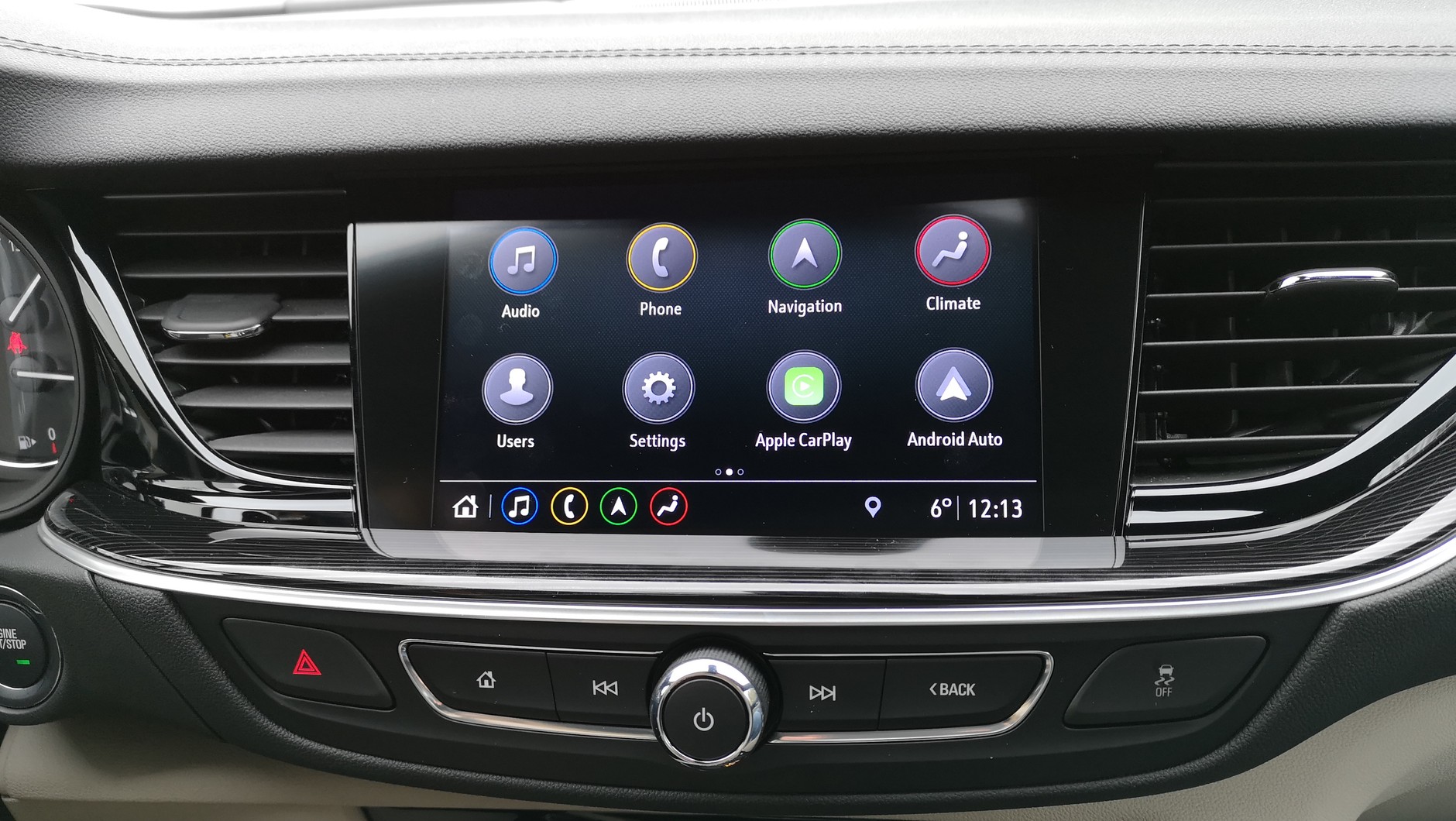 Opel Multimedia Navi Pro - menu wzorowano na Apple iPod