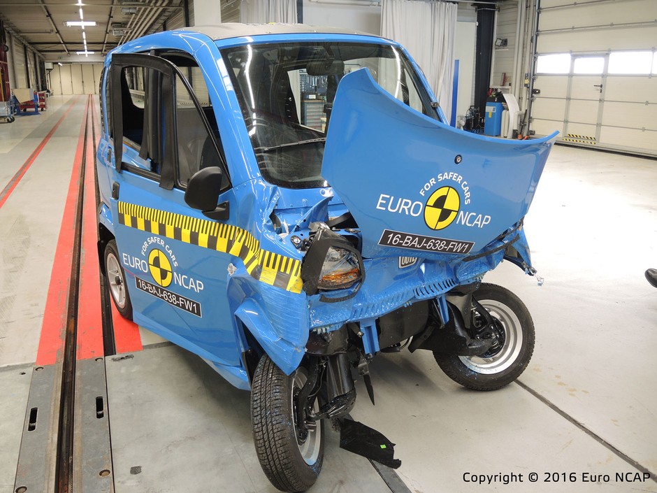 Bajaj Qute