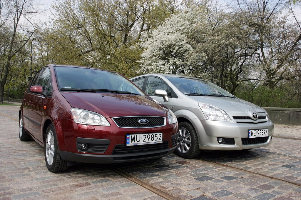 Ford Focus C-Max kontra Toyota Corolla Verso: vany idealne nie tylko w wakacje