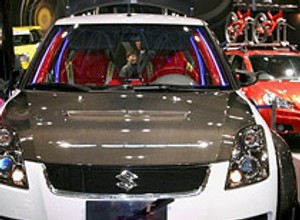 Suzuki Swift X Concept: czarno-biały hothatch