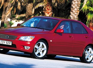 Lexus IS – milion sprzedanych egzemplarzy