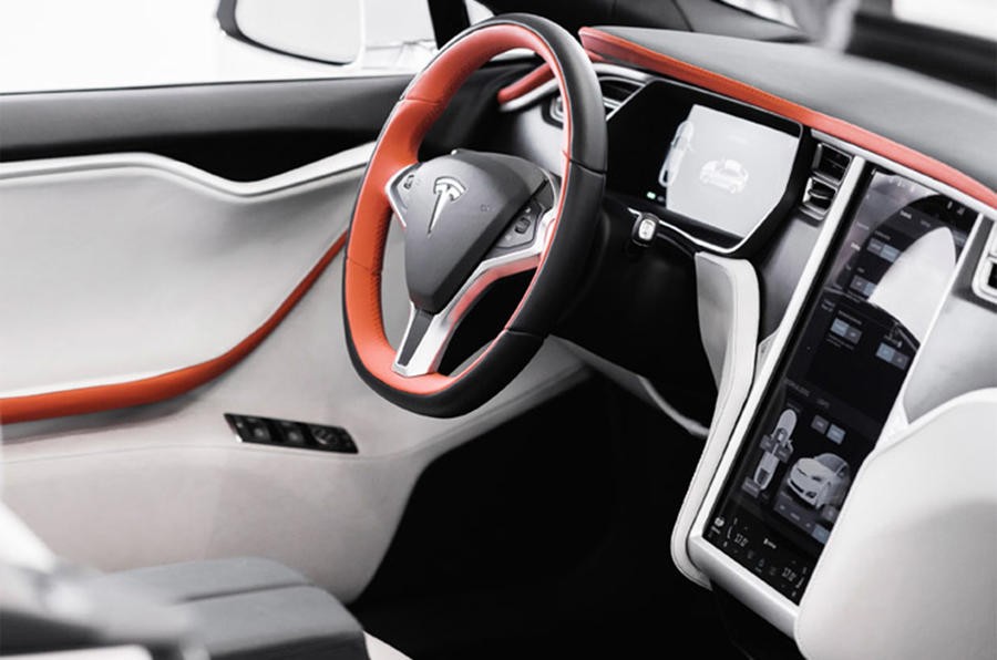 Tesla Model S bez dachu – dzieło włoskiego studia Ares Design