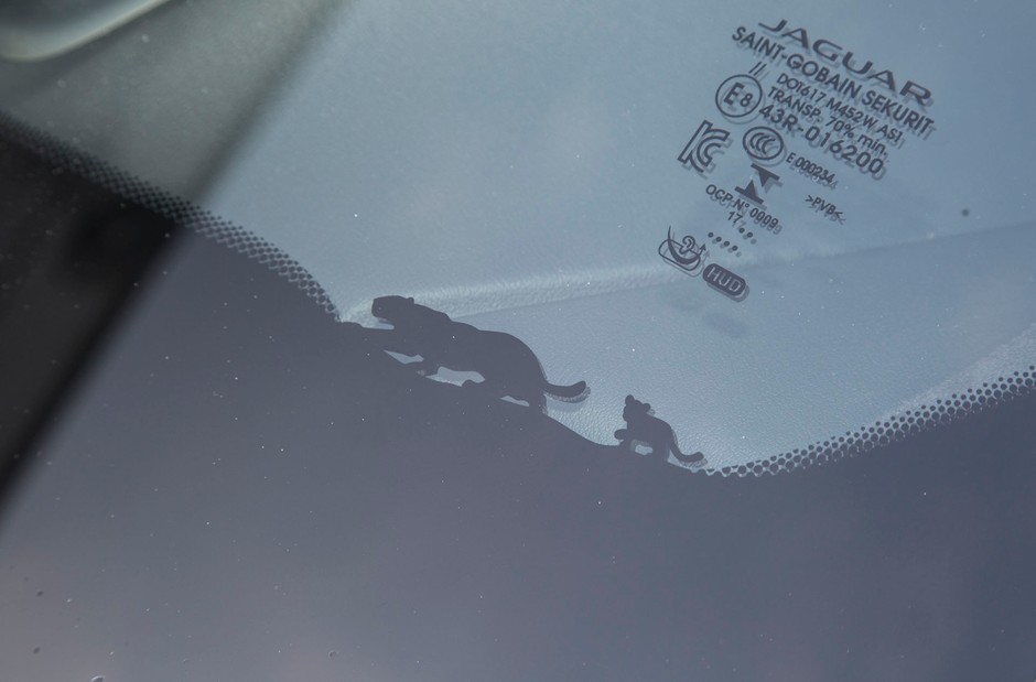 Jaguar E-Pace 2.0 P250 AWD - elegancki i nadal drapieżny
