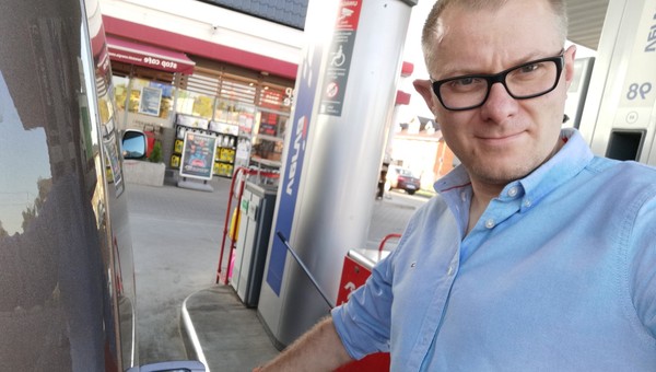 Chciałem zatankować taniej na stacji Orlen, ale... Jak zatankować ze zniżką?
