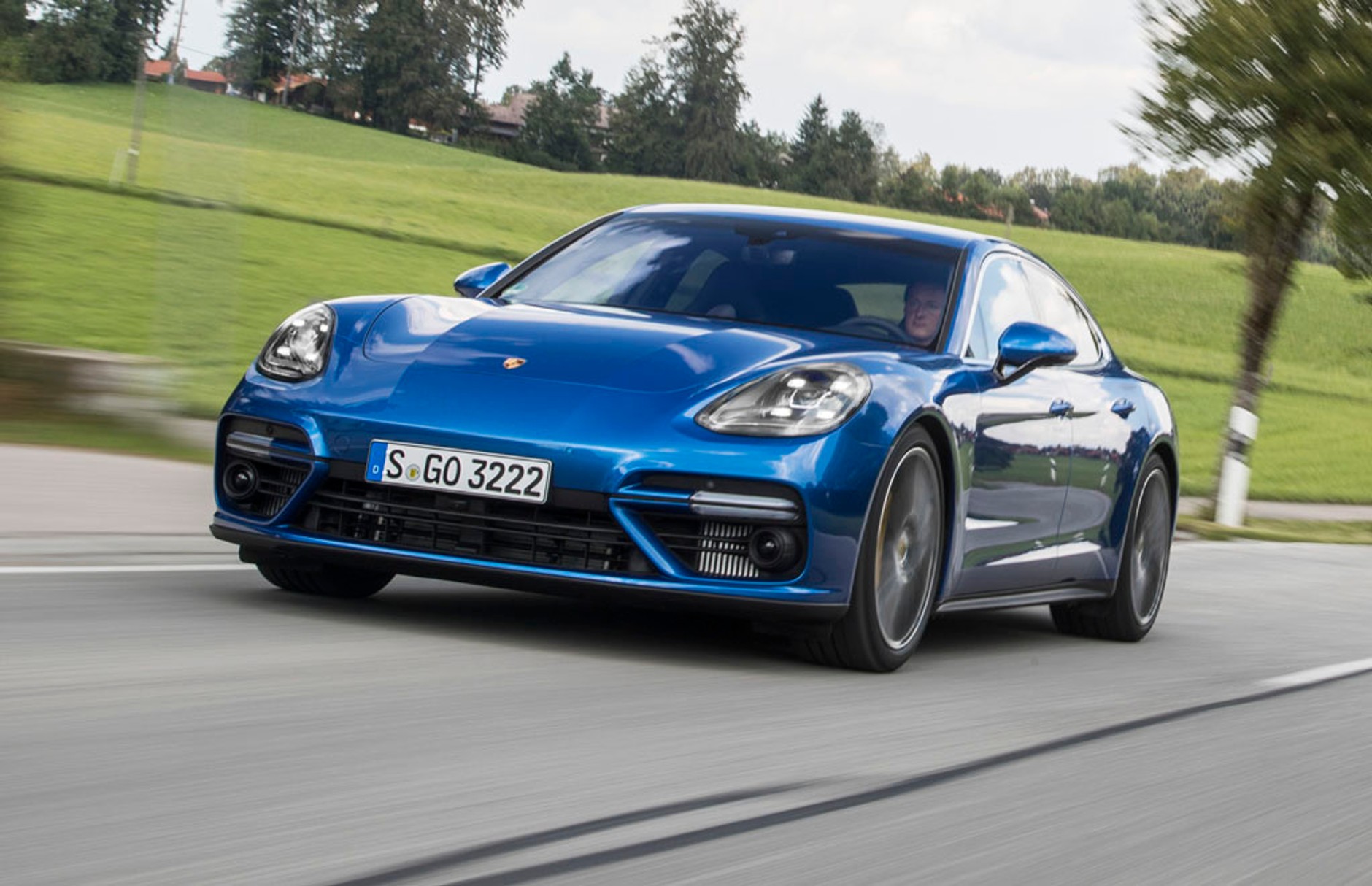 Porsche Panamera Turbo - władca lewego pasa i toru