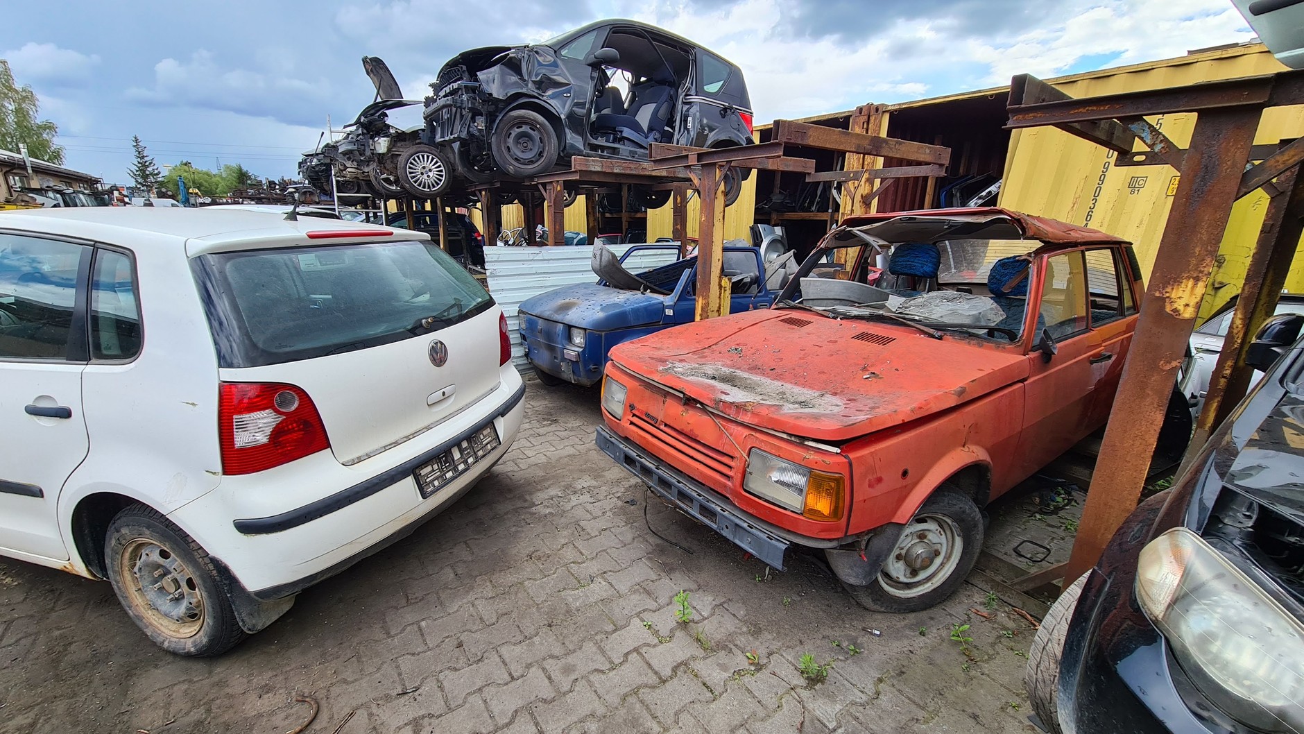 Obrazek z auto złomu w Siedlcach