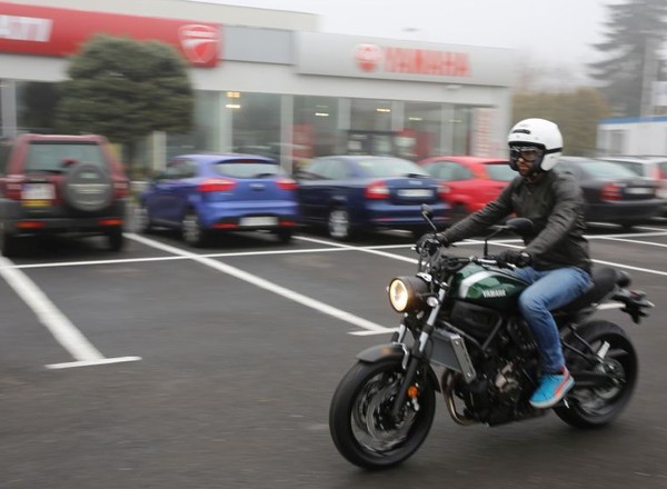 Yamaha XSR jest już dostępna, jeździliśmy nią! (wideo)
