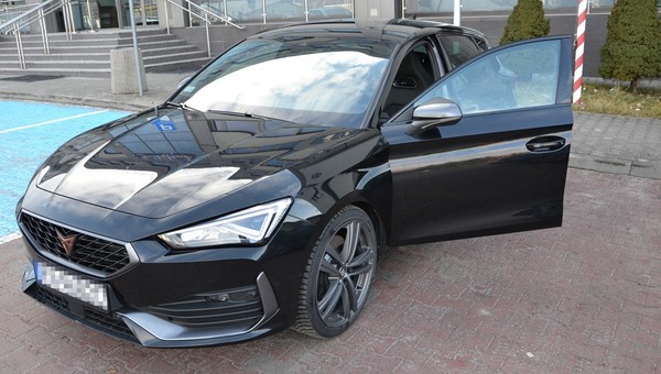 Policyjna Cupra grupy Speed już w akcji - trzy dni i 67 wykroczeń