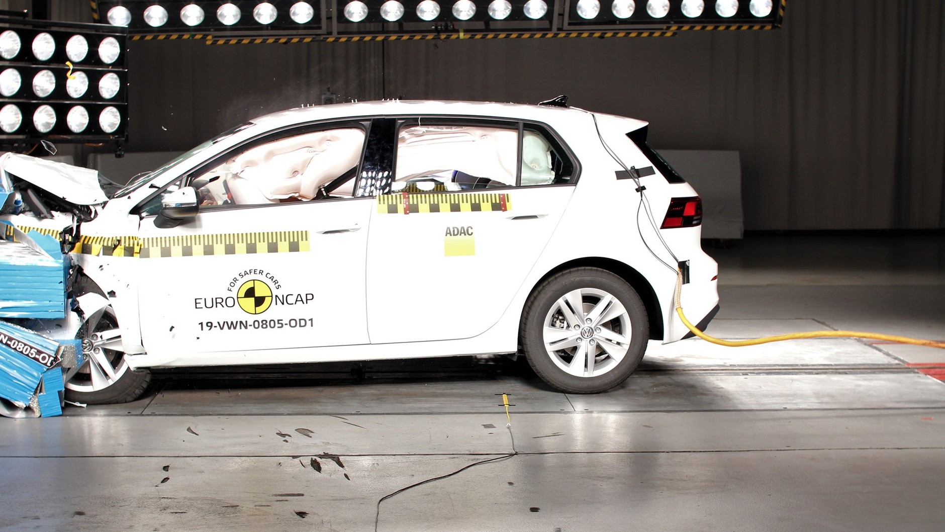 VW Golf VIII w teście zderzeniowym Euro NCAP