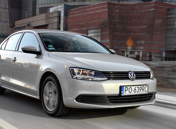 VW Jetta z napędem hybrydowym
