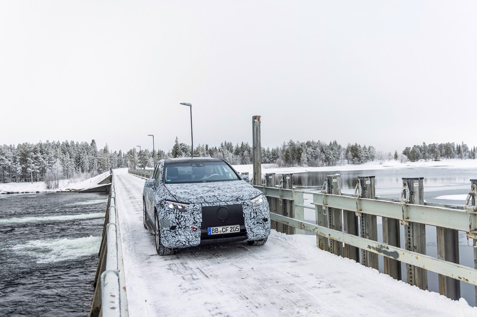 Mercedes EQS SUV