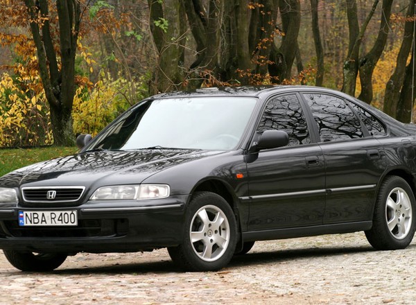 Honda Accord 2.0i LS - dobra kompozycja