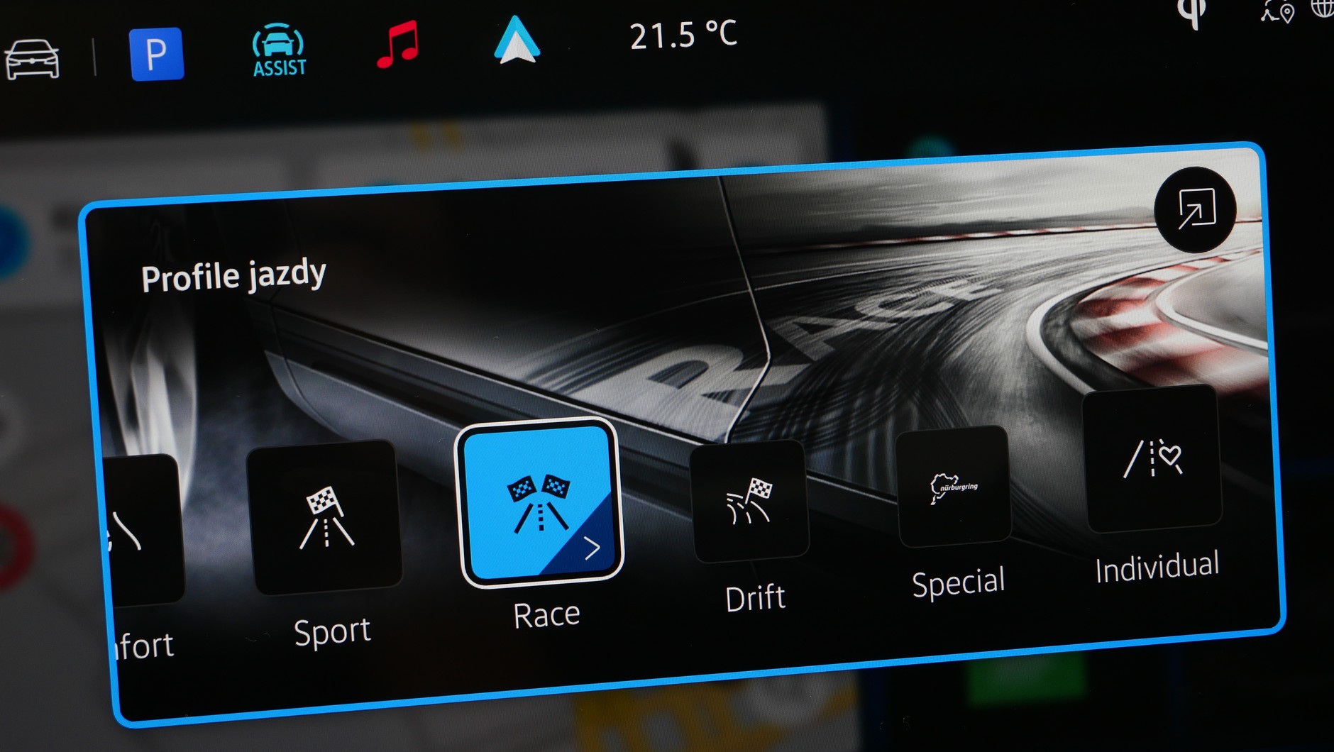 Volkswagen Golf R Variant (2025): tryb Race sprawia, że Golf budzi się do życia, w trybie Drift tył dostaje więcej momentu obrotowego. "Special" to program specjalnie na Nuerburgring. Ciekawe, ilu nabywców z niego skorzysta?