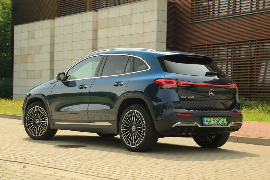 Mercedes EQA 250 (2021)