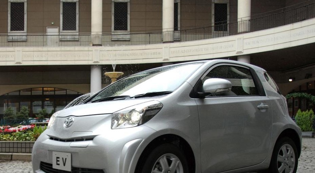 Elektryczna Toyota iQ w Genewie