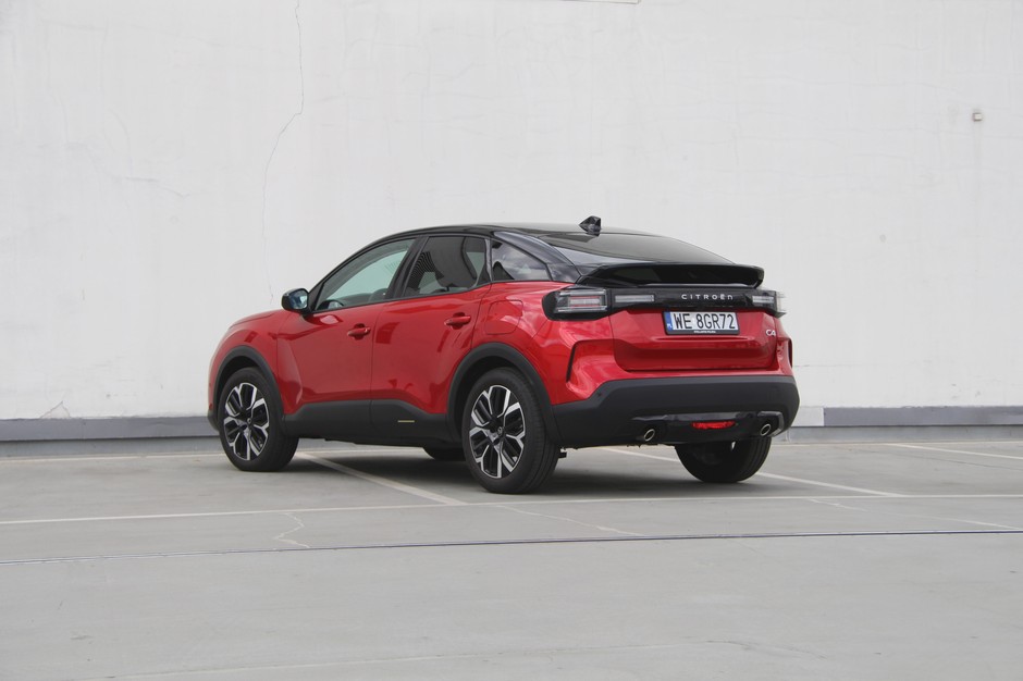 Citroen C4 Hybrid Max
