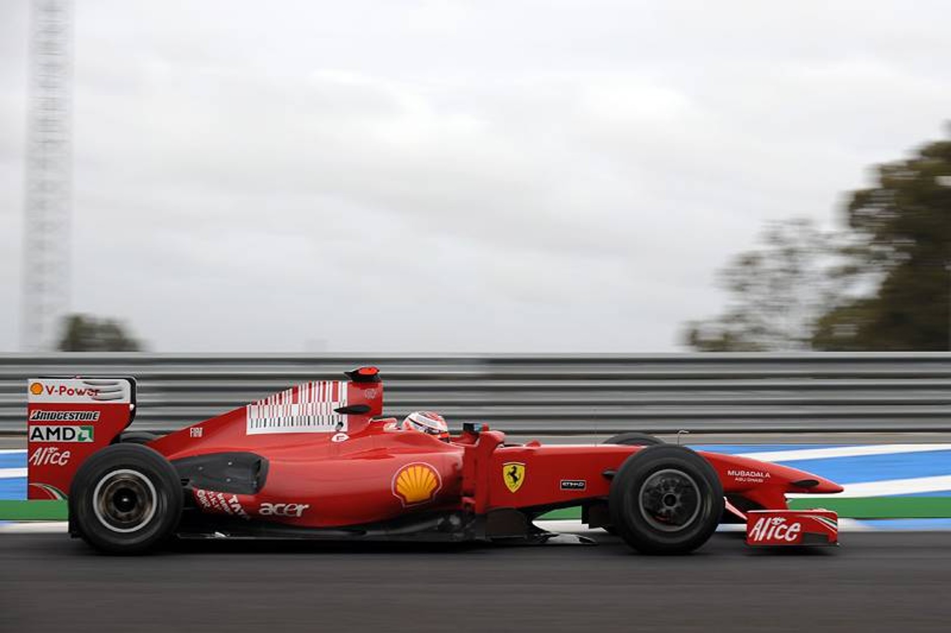 Formuła 1: fotogaleria z testów przed sezonem 2009