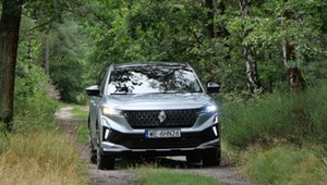 Jeździłem nowym Renault Espace – rodzinnym 7-osobowym SUV-em i już wiem, po co była ta zmiana