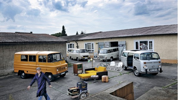 Żuk kontra Volkswagen T2, Barkas B 1000 i Skoda 1203 - który klasyczny dostawczak jest lepszy?