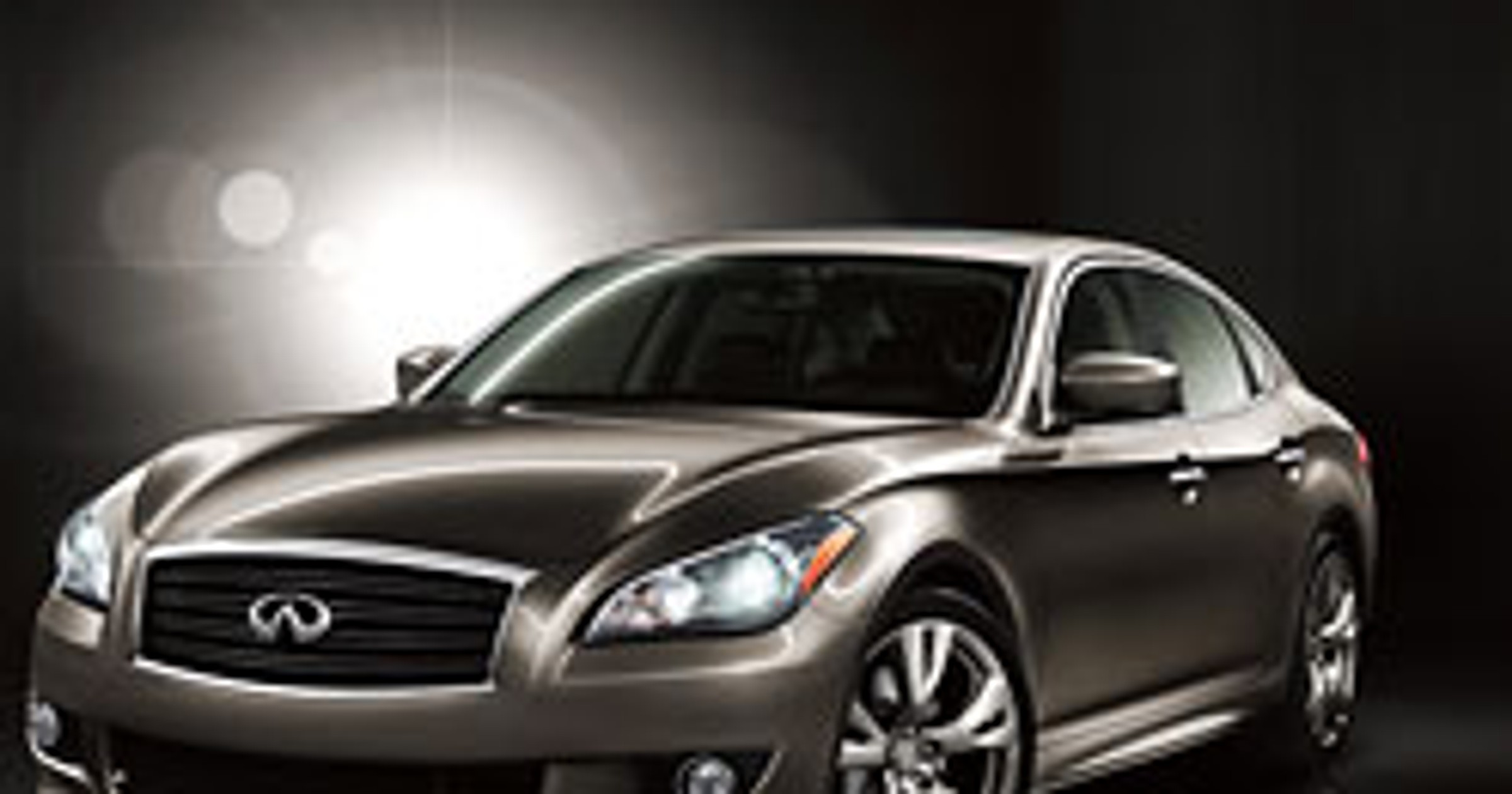 Infiniti M: wirtualna premiera nowego modelu