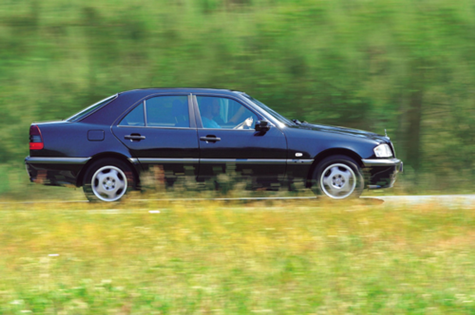 Audi A4, BMW 3, Mercedes C - Trzy silniki, trzy techniki