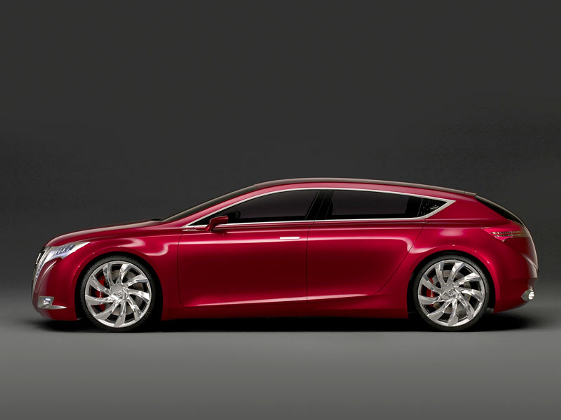 IAA Frankfurt 2007: Suzuki Kizashi – atak na klasę średnią