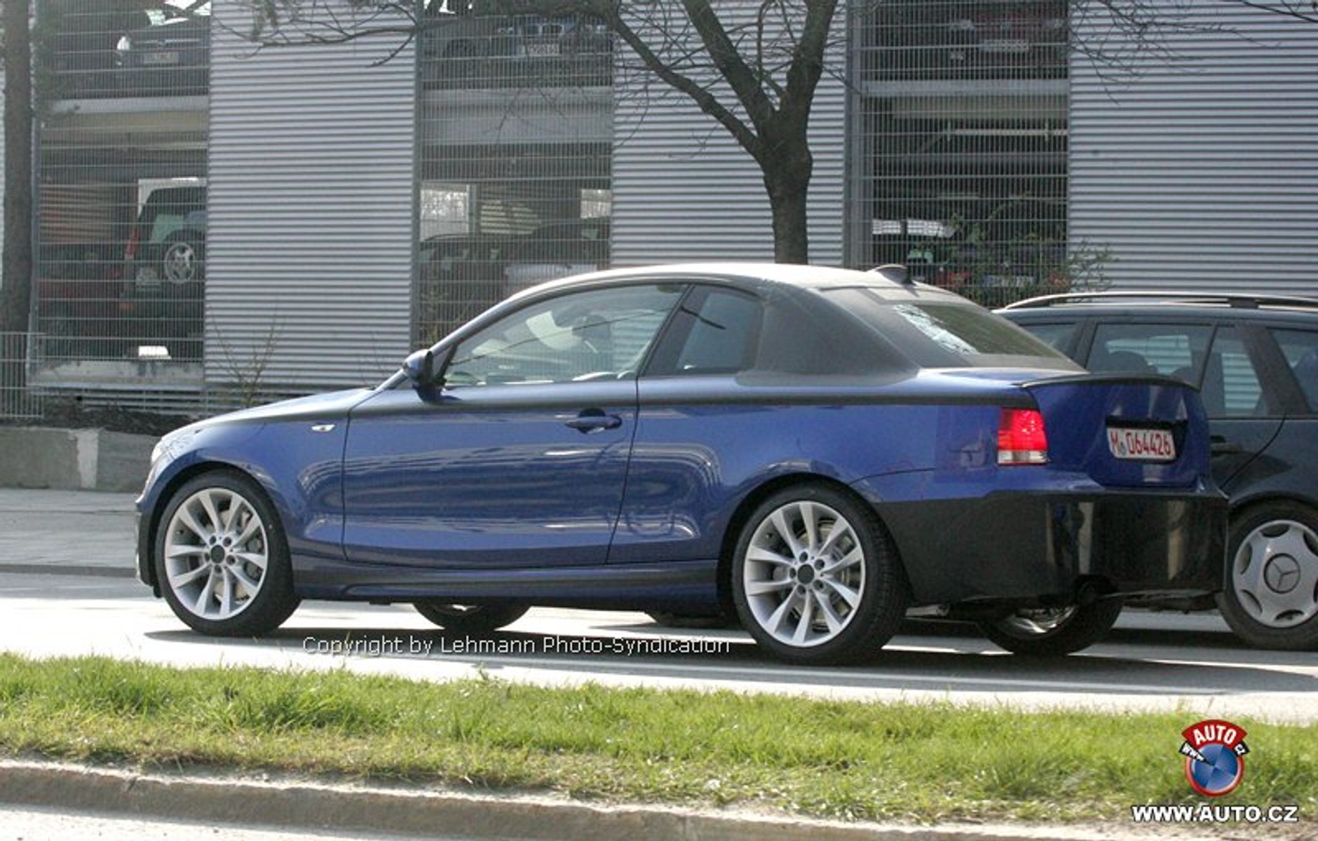 Zdjęcia szpiegowskie: sexi coupe BMW serii 1 bez maskowania