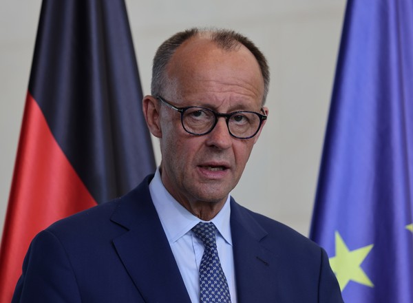 Niemcy sprzeciwiają się tzw. zakazowi rejestracji aut spalinowych. Co dalej?