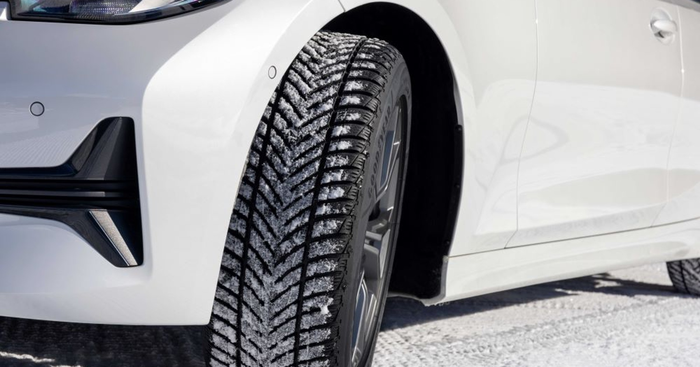 Goodyear UltraGrip Performance 3