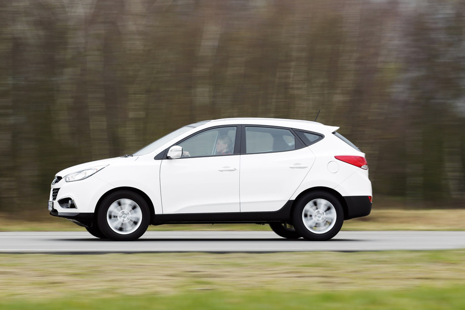 Mazda CX-5 kontra Volkswagen Tiguan, Hyundai ix35 i Ford Kuga: porównanie kompaktowych SUV-ów