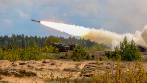 Rosjanie są w kropce. Ich system S-400 nie radzi sobie w walce z HIMARS-ami
