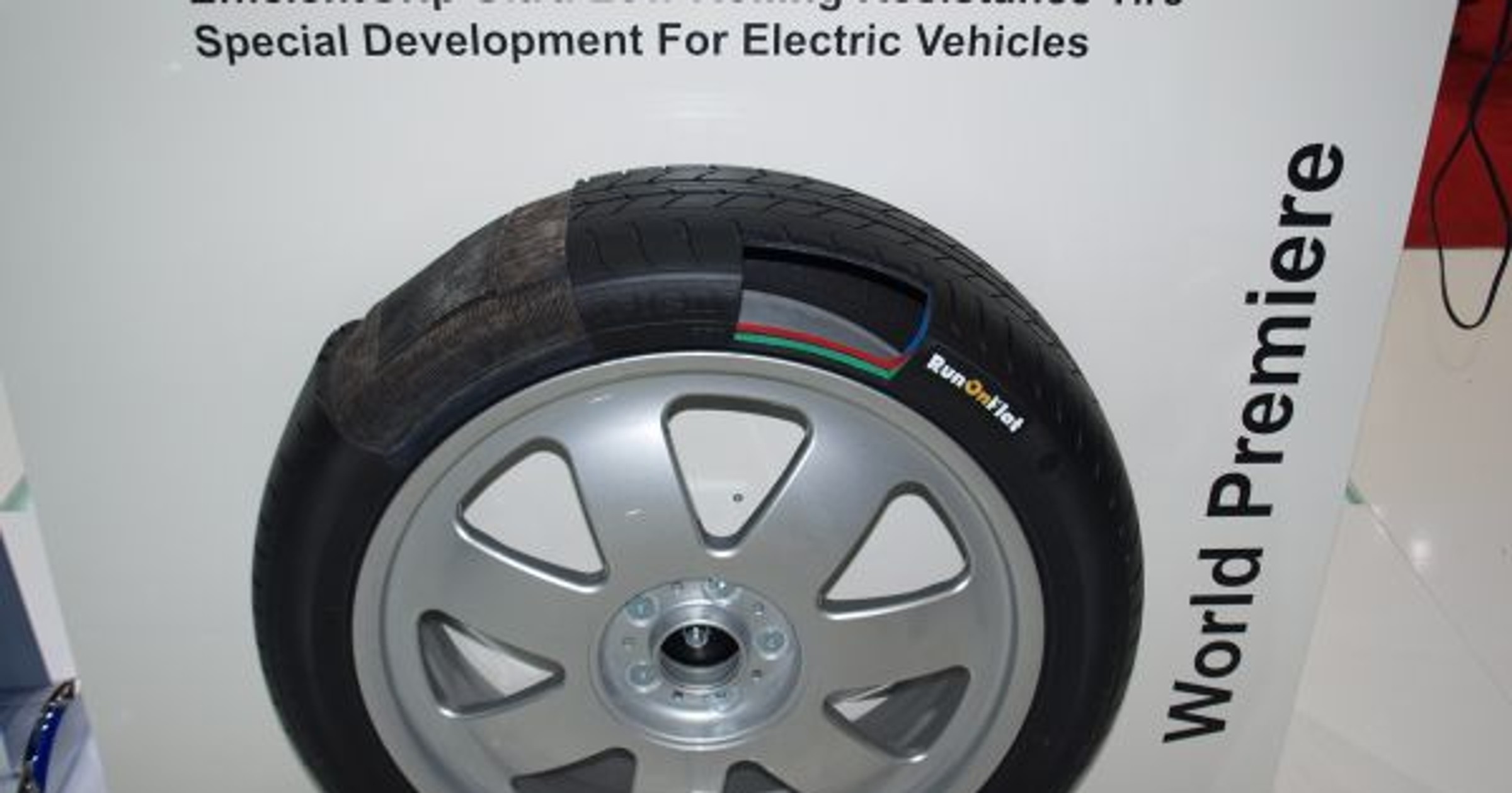 Goodyear EfficientGrip (Genewa 2010)