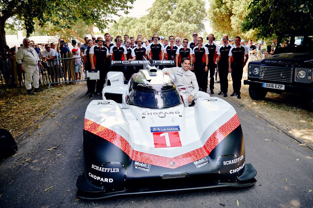 70 lat Porsche – parada w Goodwood