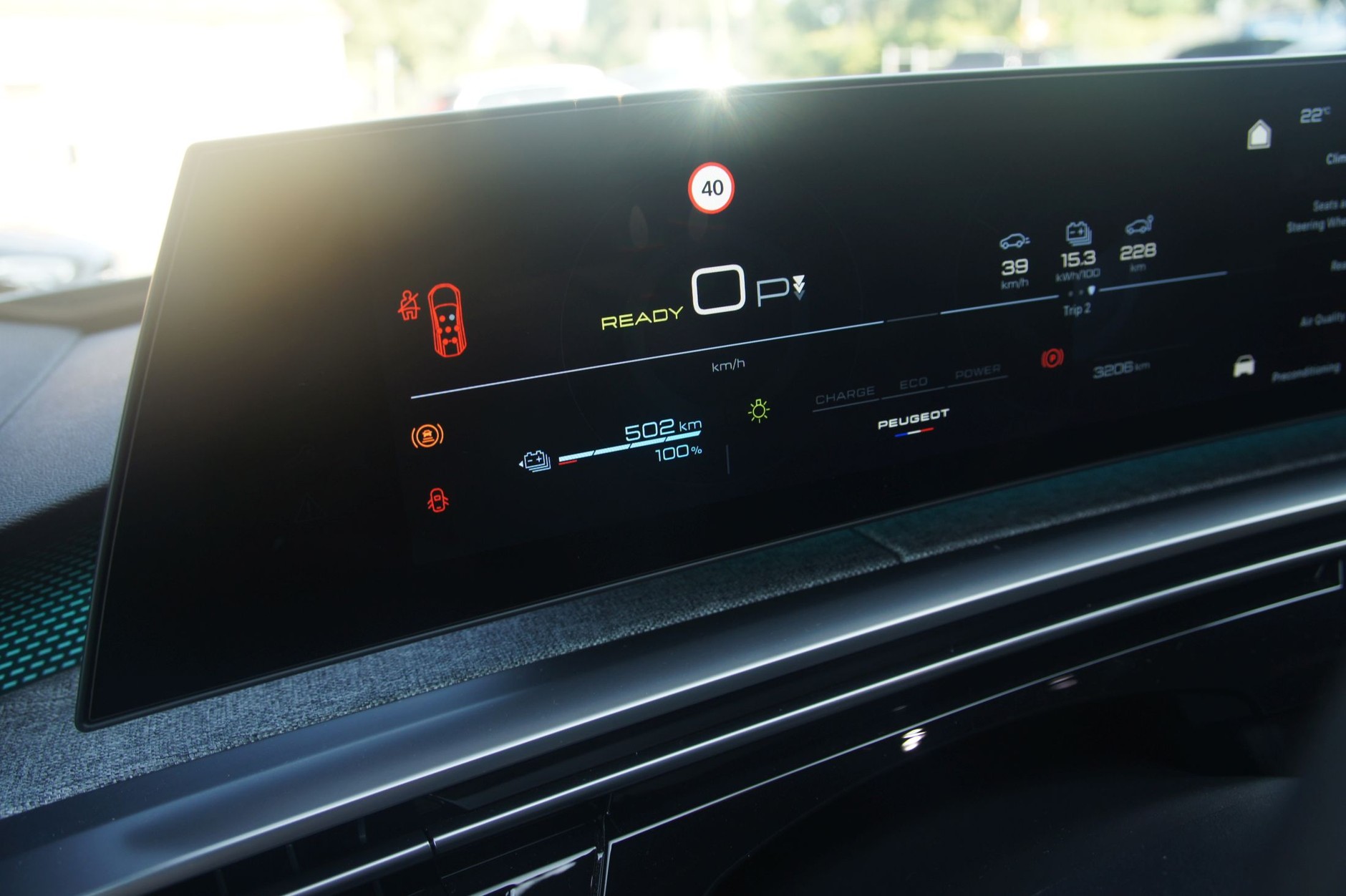 Peugeot E-5008 w pierwszym teście