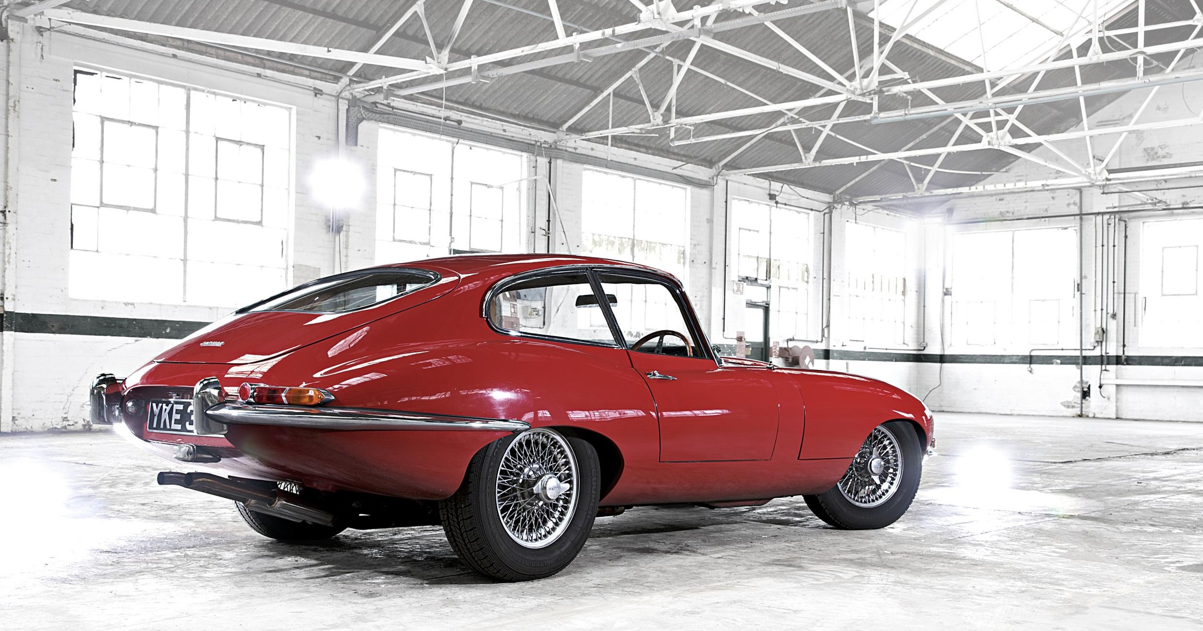 Jaguar E-Type ma 50 lat