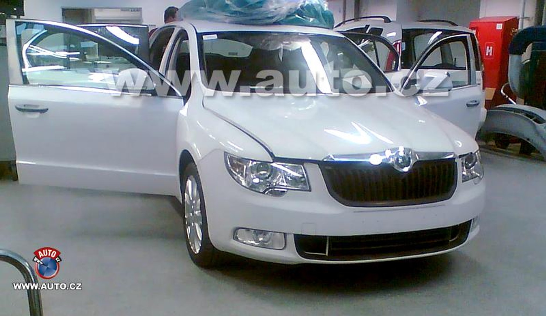 Nowa Škoda Superb: tajne i oficjalne informacje