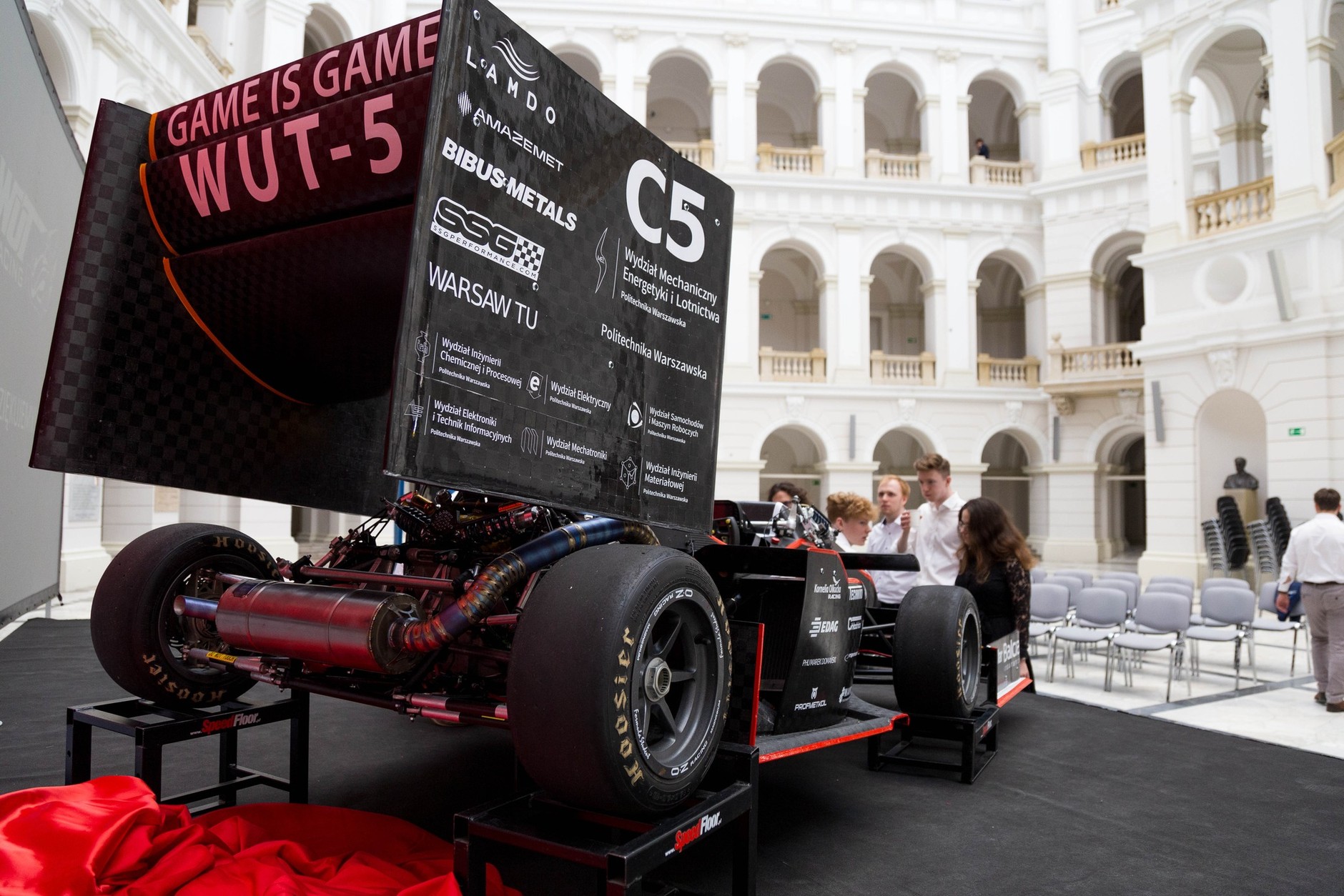 Bolid WUT-5 stworzony przez studentów Politechniki Warszawskiej z zespołu WUT Racing