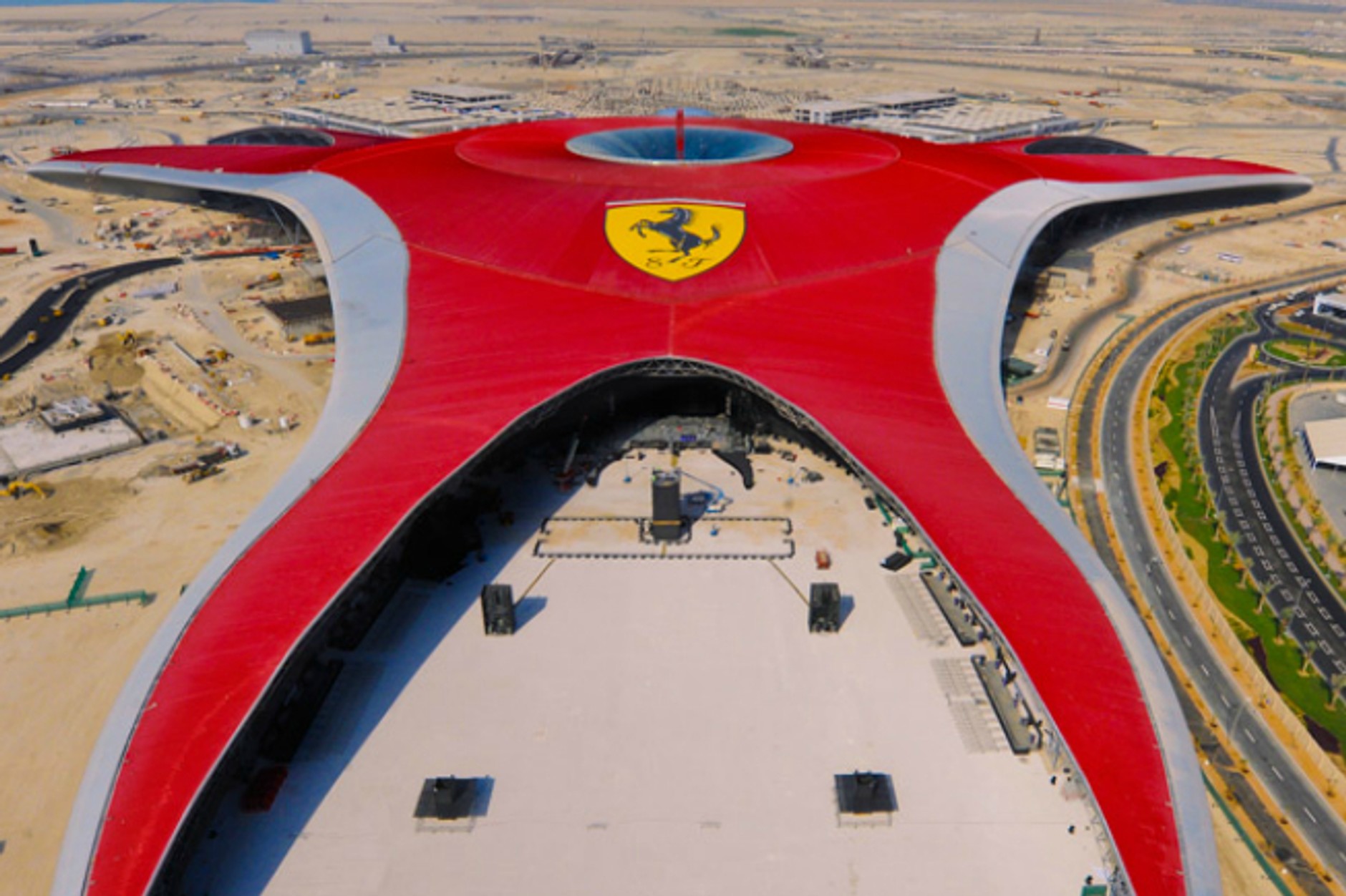 Historia czarnego konia, czyli jak powstało logo Ferrari