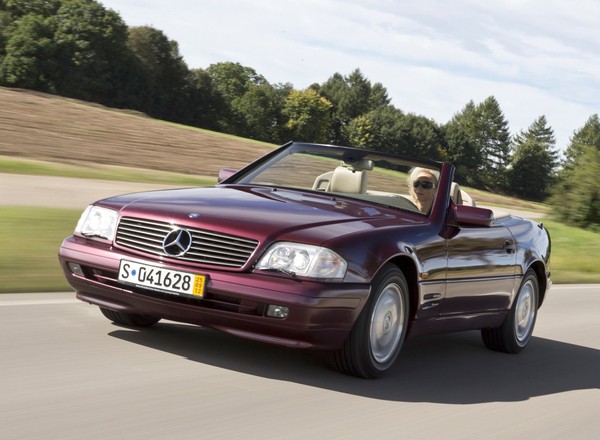 Ponadczasowy kabriolet: Mercedes R129
