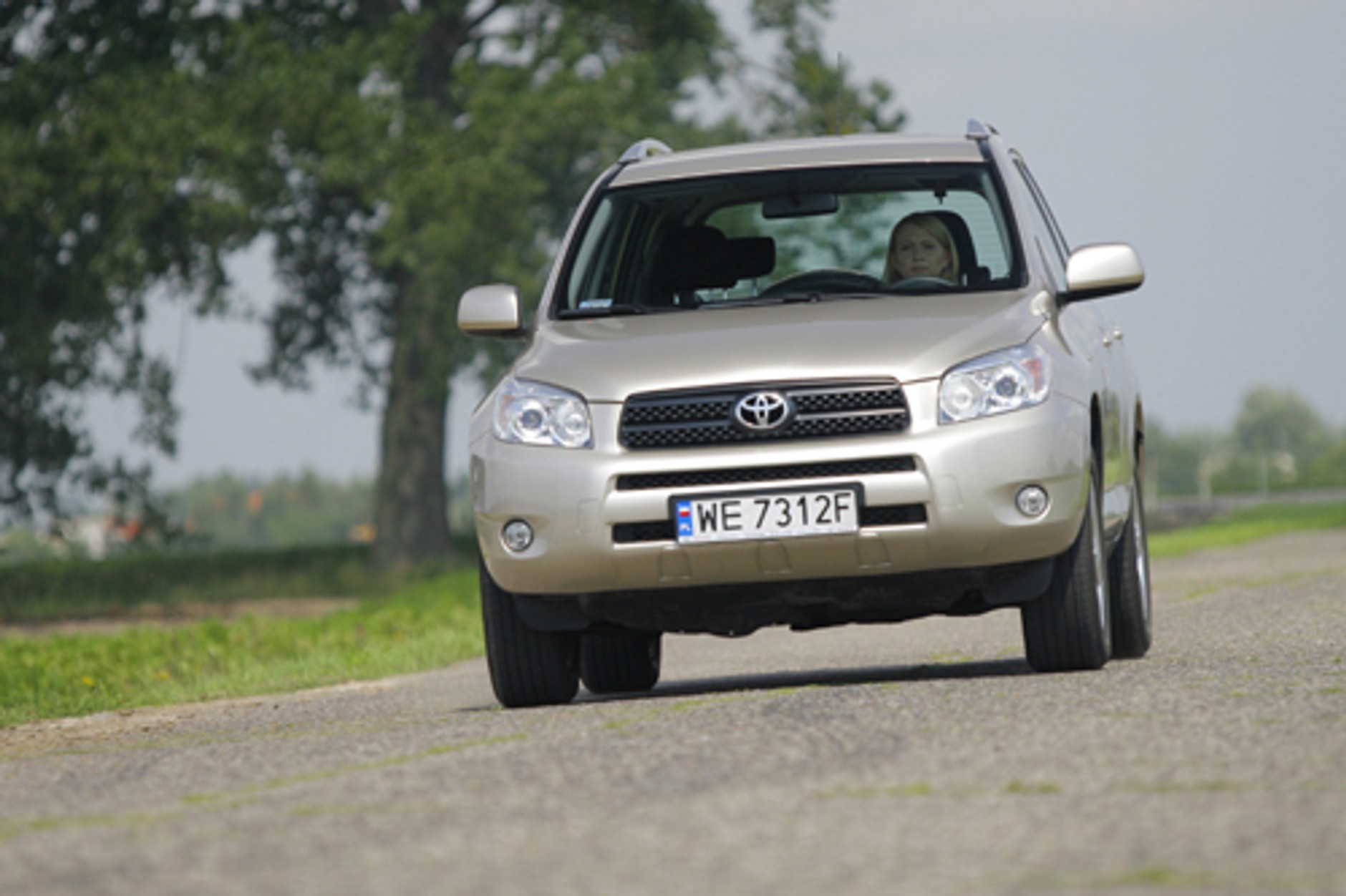Toyota RAV-4 2.0 VVT-i - Trochę terenowa