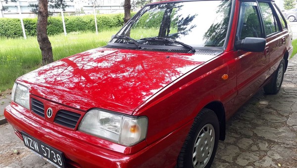 Polonez Caro Plus z przebiegiem 30 tys. km