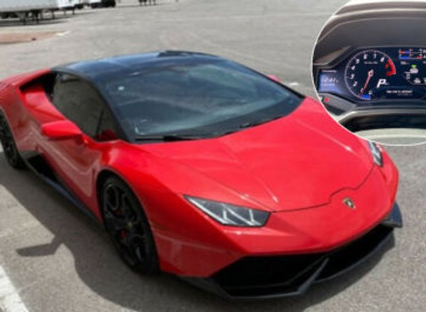 Lamborghini Huracan z przebiegiem 305 tys. km