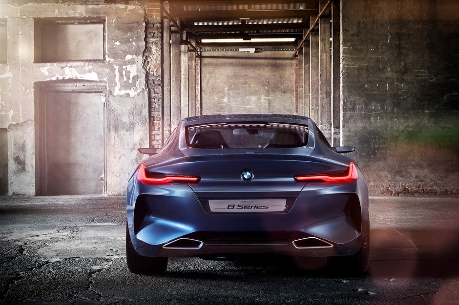 Oficjalne zdjęcia BMW serii 8