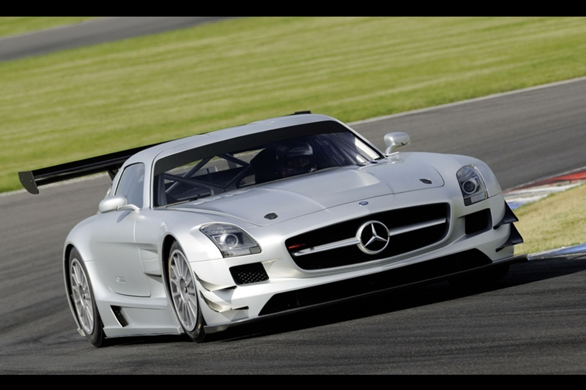 Mercedes SLS AMG GT3 – tylko na tor, a do tego za horrendalne pieniądze