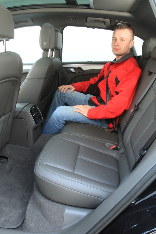 Porsche Macan S test