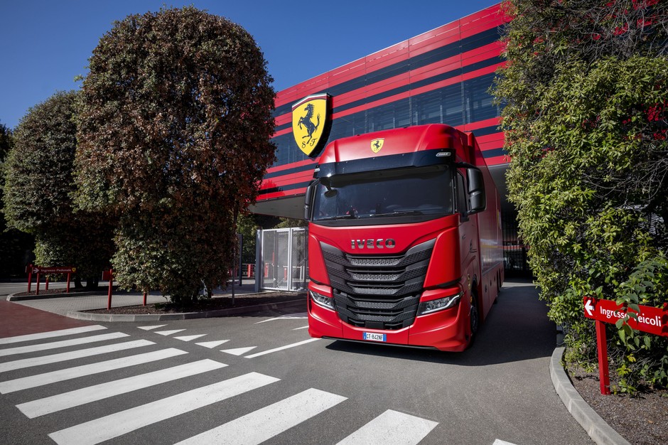 Flota Iveco dla zespołu Ferrari