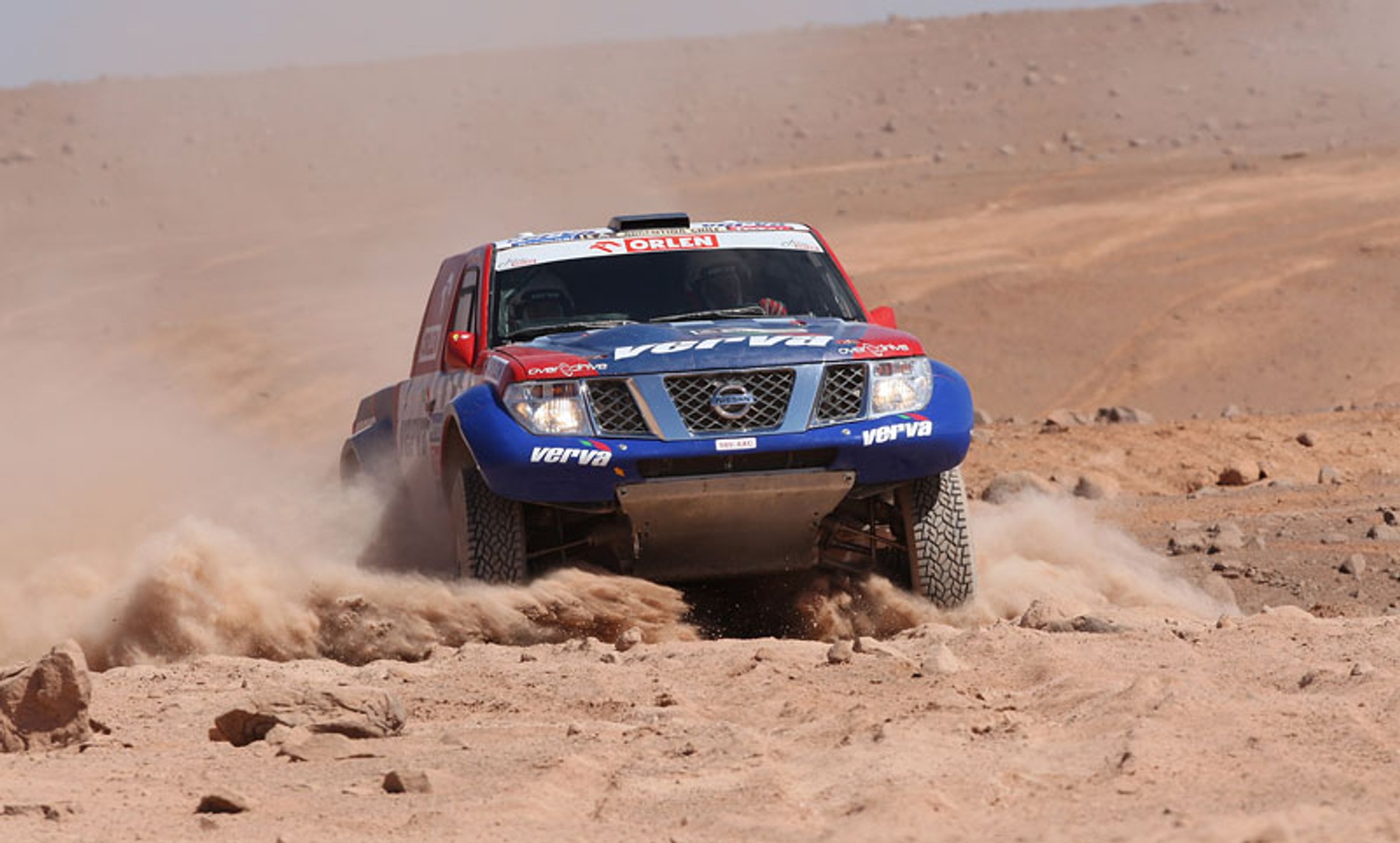 Rajd Dakar 2010: Przygoński już 8, Sonik broni honoru (12. etap na żywo, wyniki, foto)
